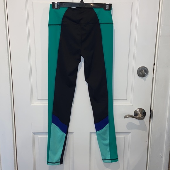 NWOT. Never Worn. Knockout by Victoria Secret Leggings. Small. High Wasi… - Picture 5 of 6